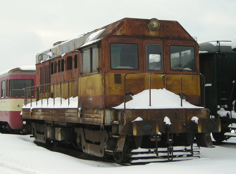 720 050-4