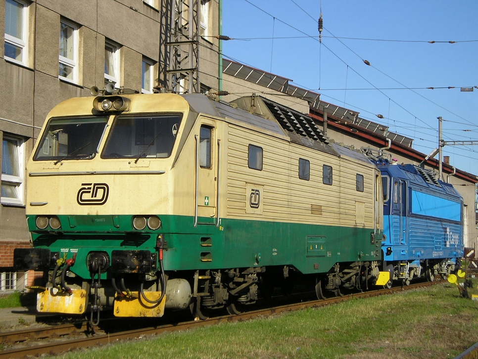150 002-4