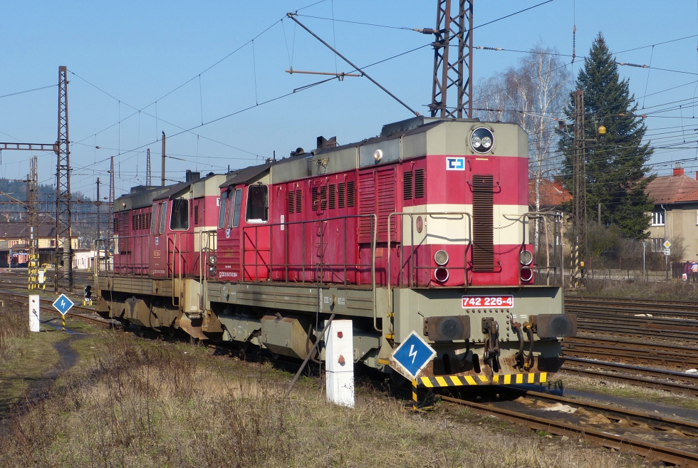 742 226-4