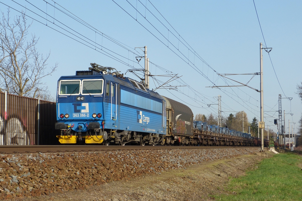363 066-2