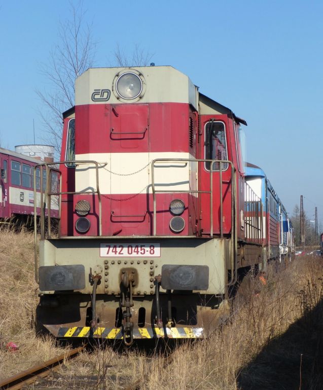 742 045-8