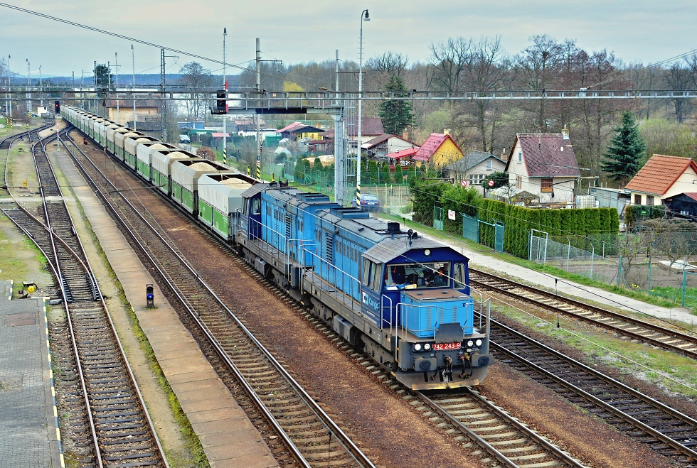 742 243-9