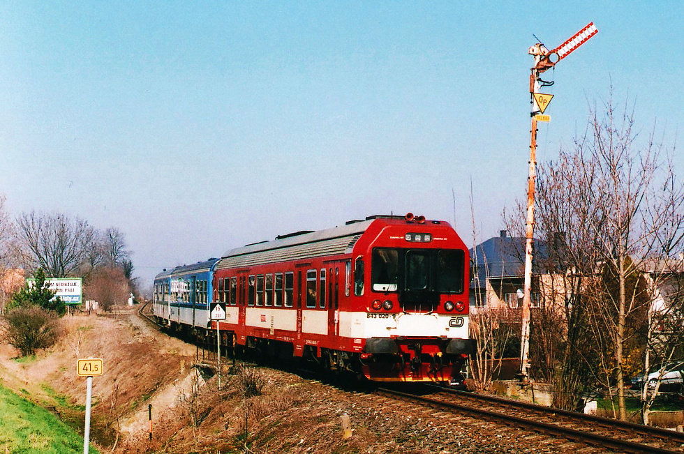 843 020-9
