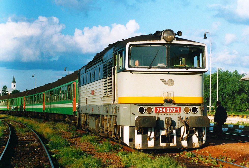 754 070-1