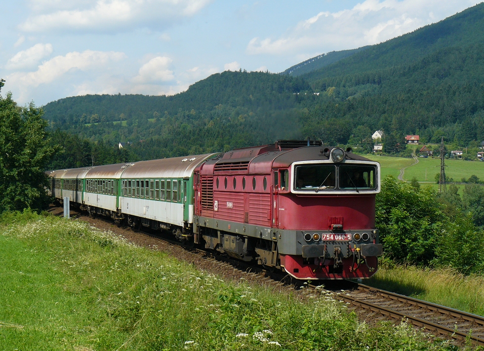 754 068-5