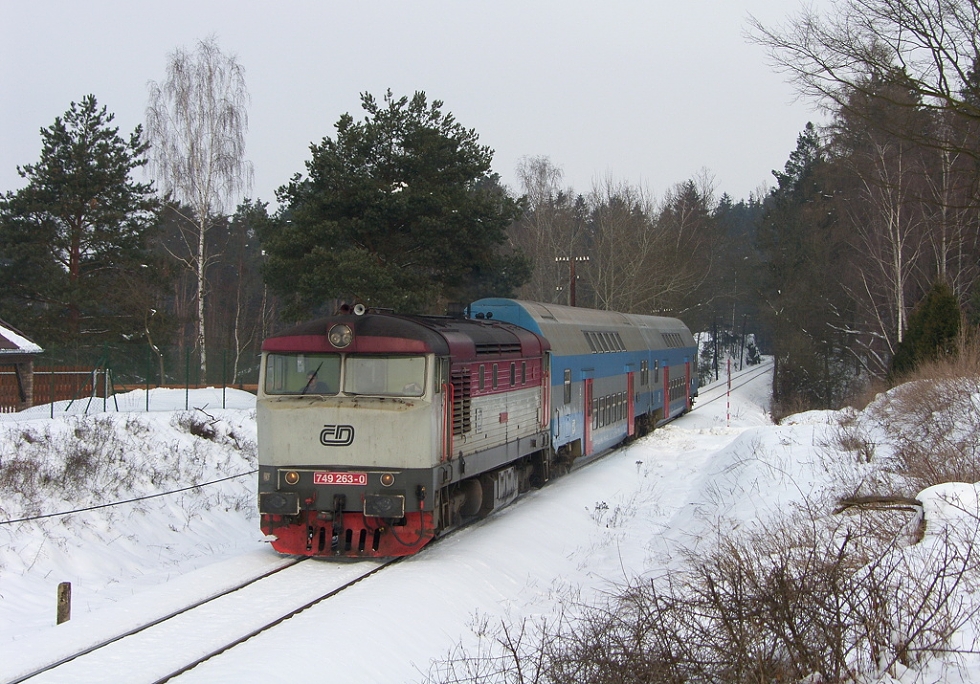 749 263-0
