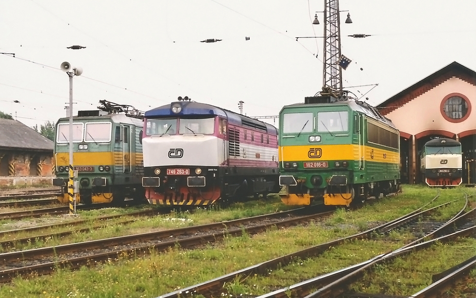 749 263-0