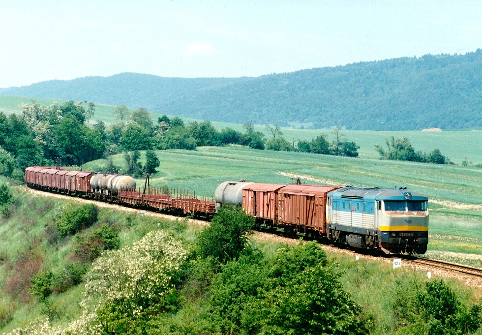 752 039-8