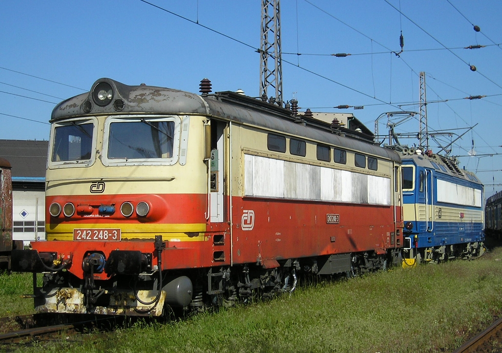 242 248-3