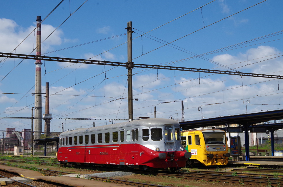 M 260.001