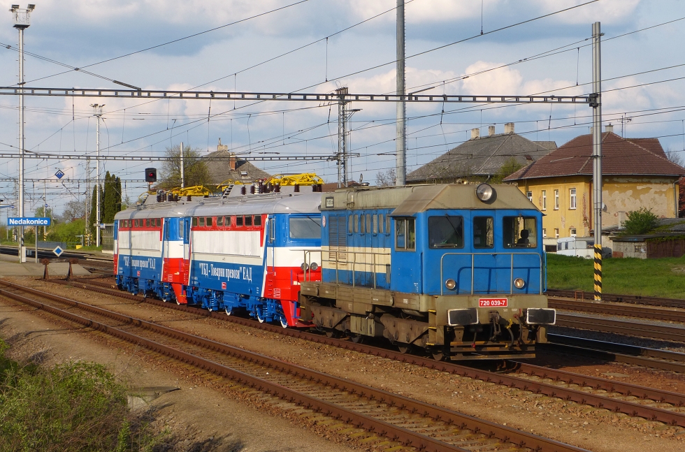 720 039-7