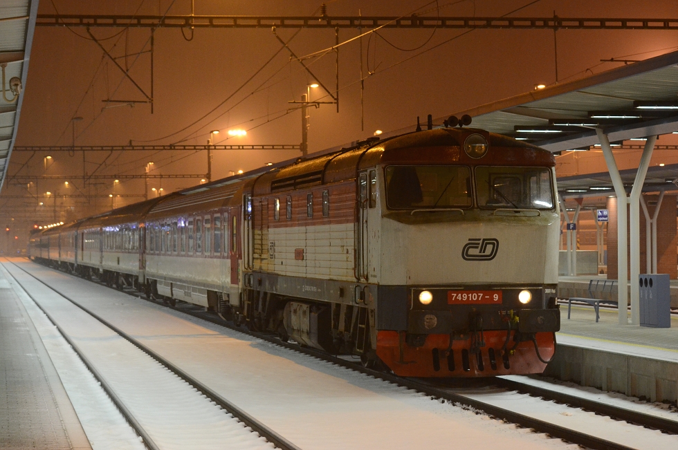749 107-9