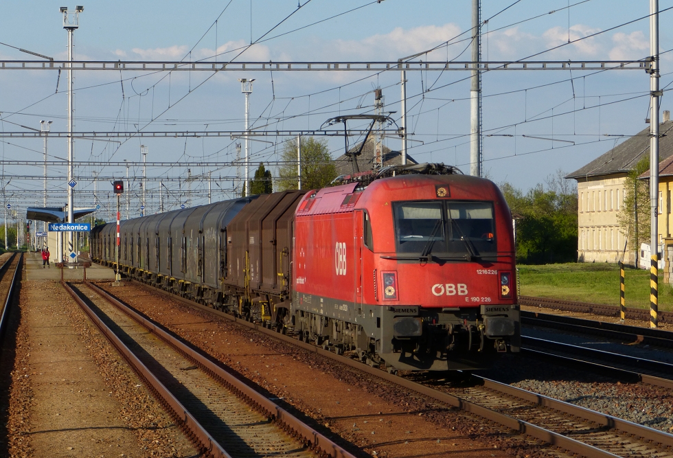 1216 226