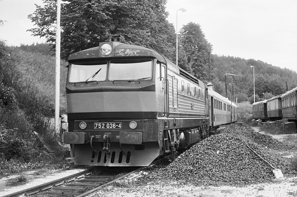 752 036-4