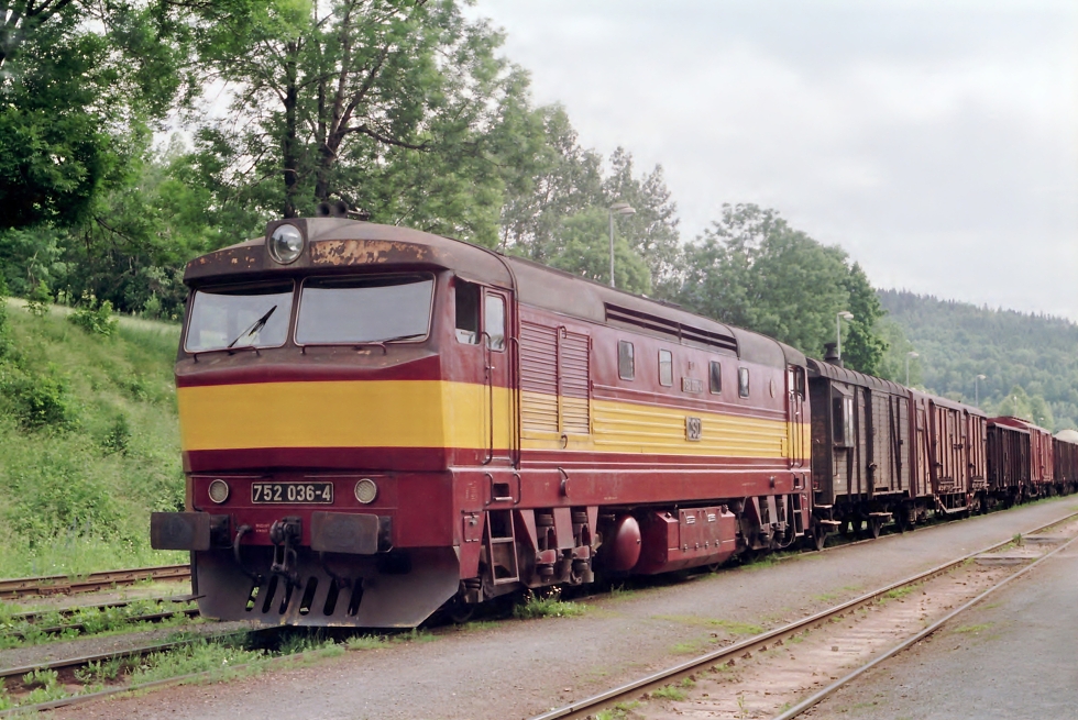 752 036-4
