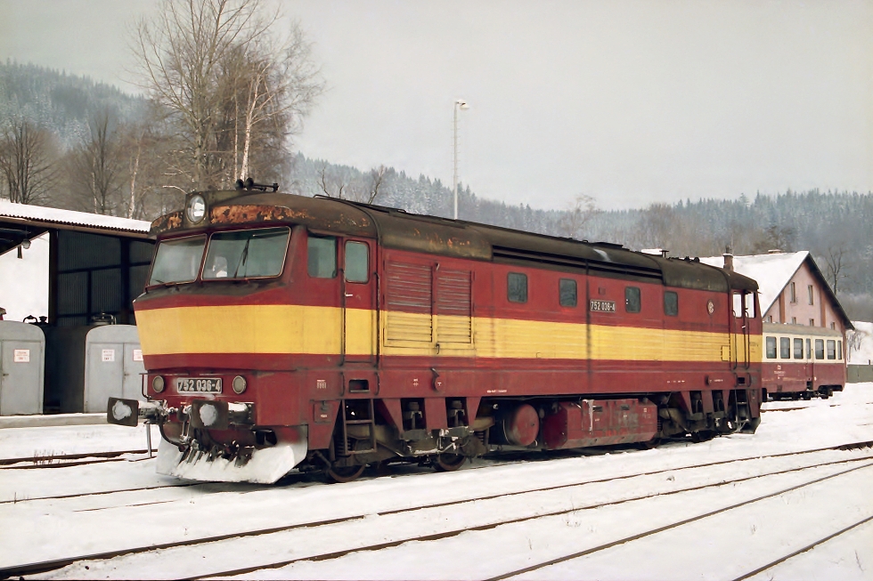 752 036-4