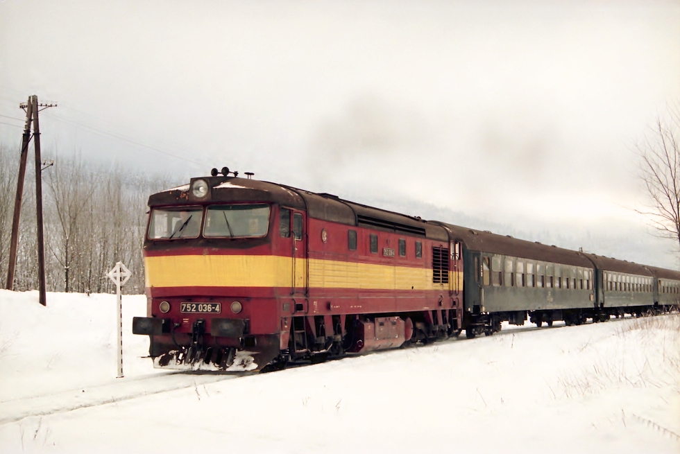 752 036-4