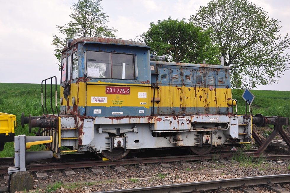 701 775-9
