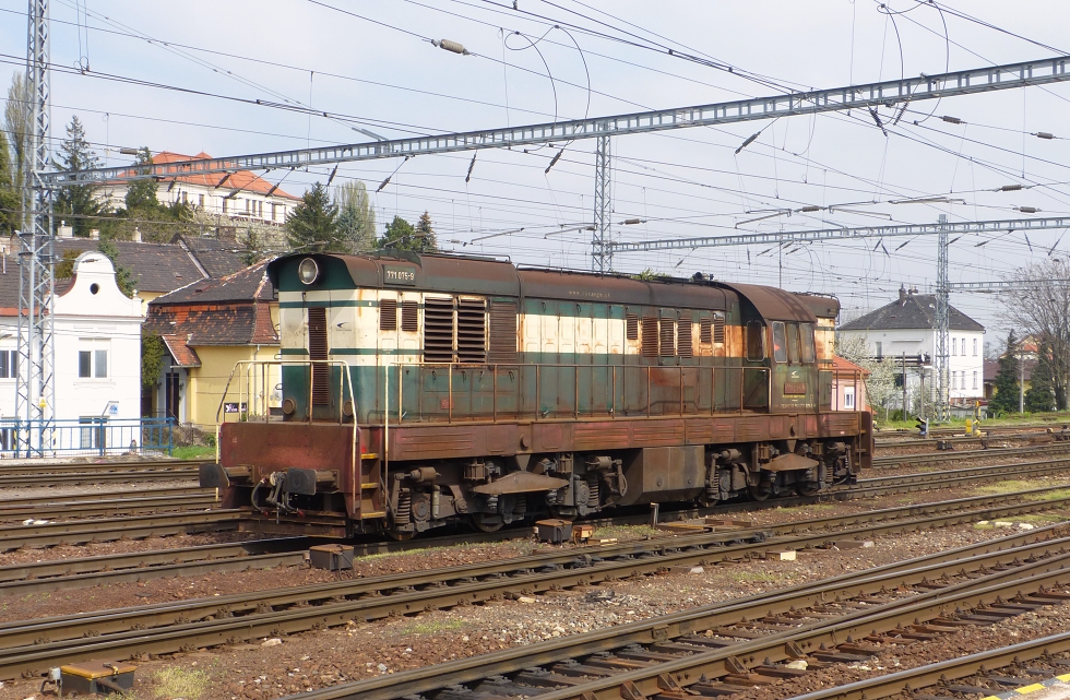 771 075-9