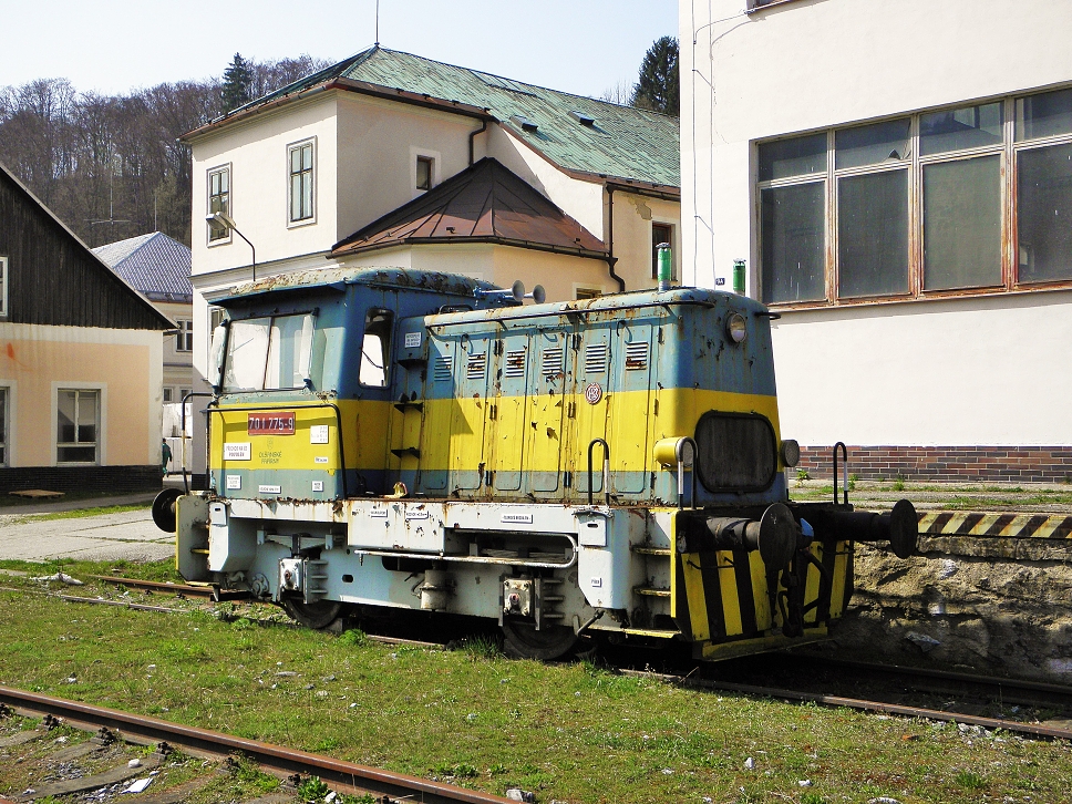 701 775-9