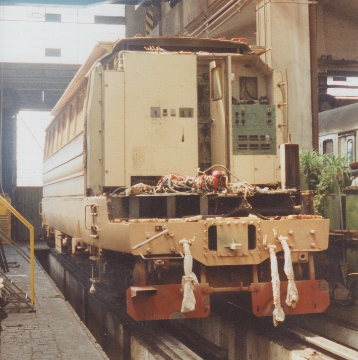 230 081-2
