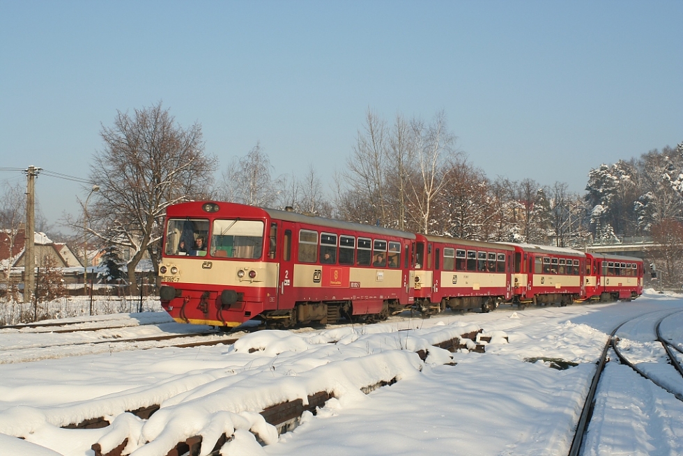 810 092-7