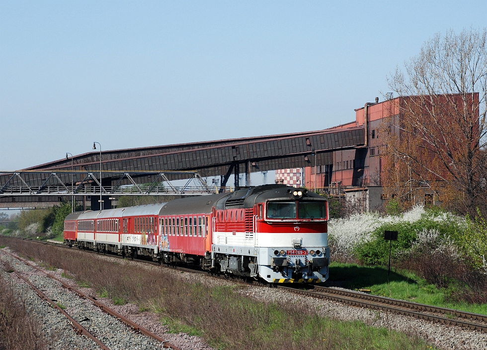 754 069-3