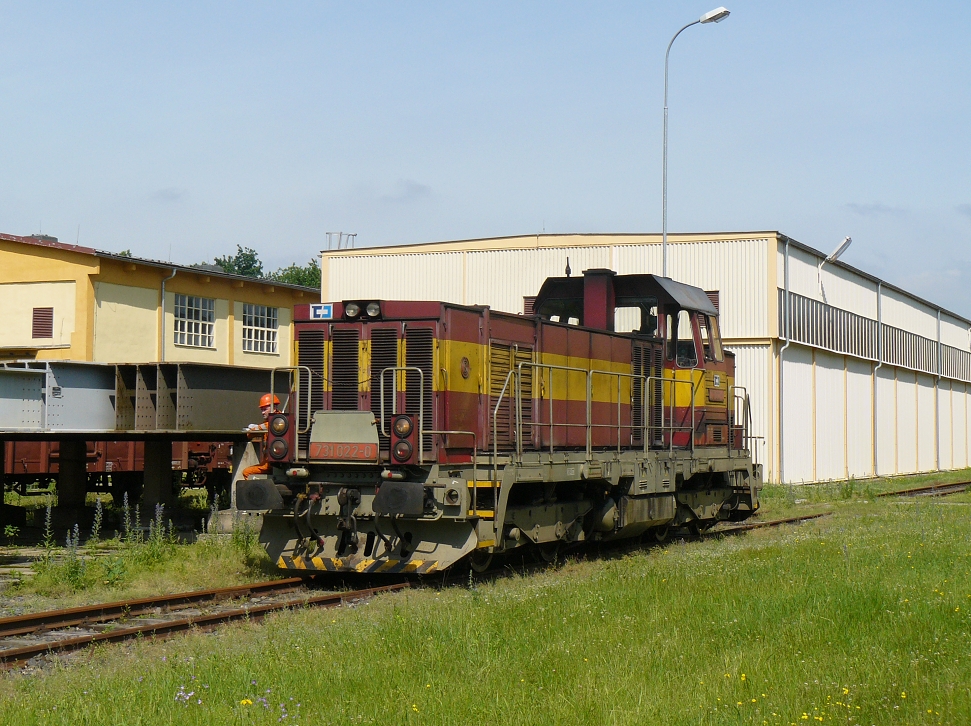 731 022-0