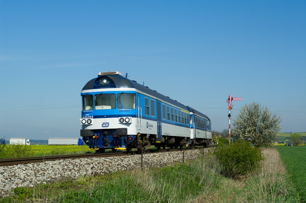 80 29 210-9