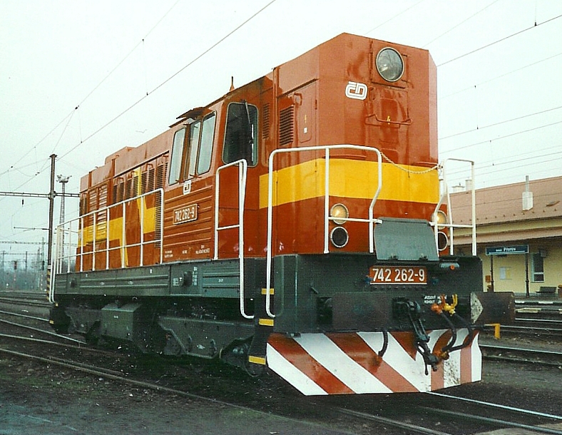 742 262-9
