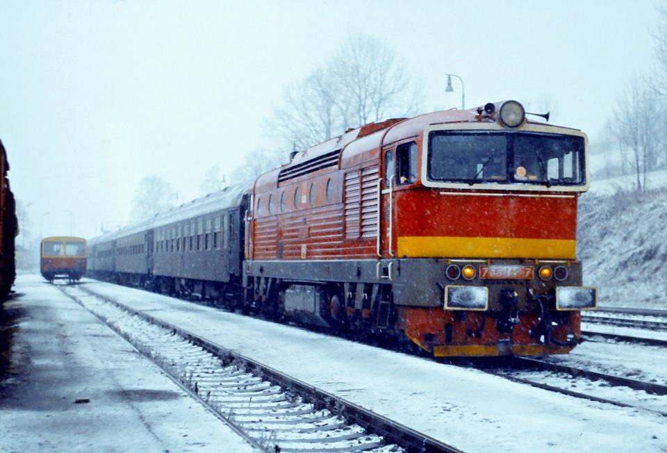 753 143-7