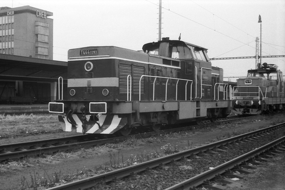 725 293-5