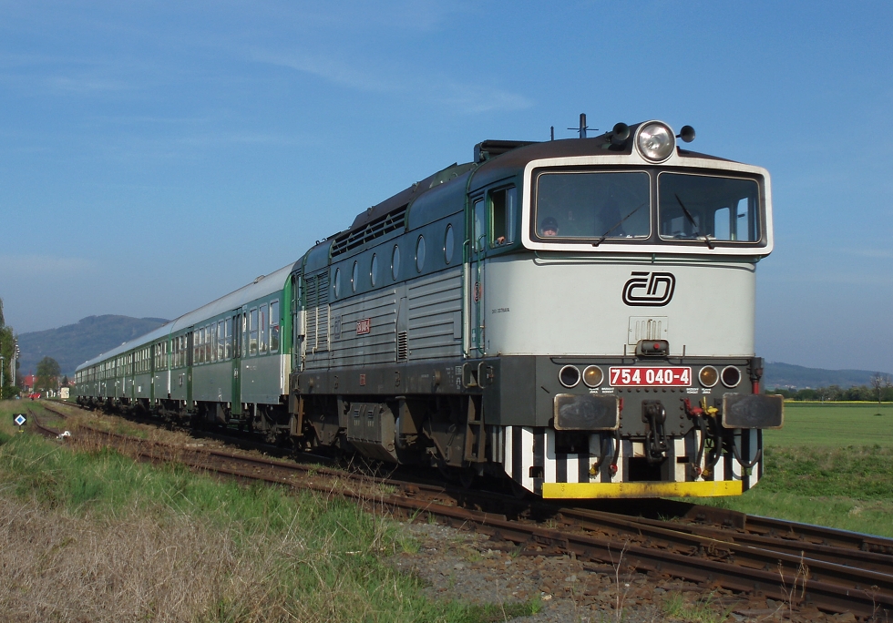 754 040-4