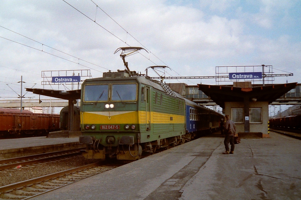 162 047-5