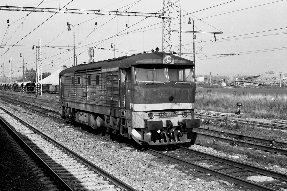 752 068-7