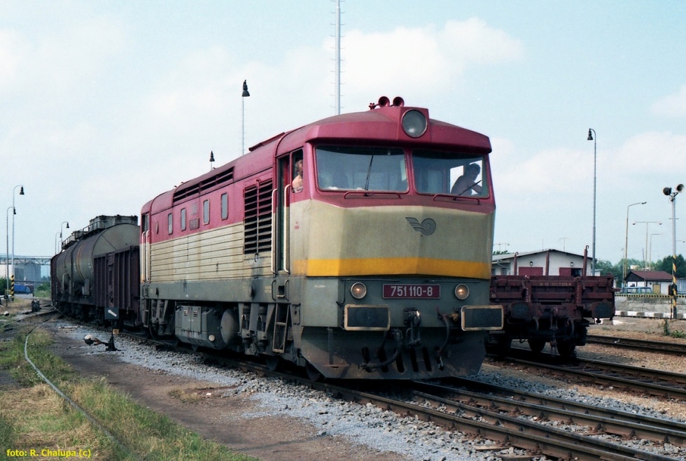 751 110-8