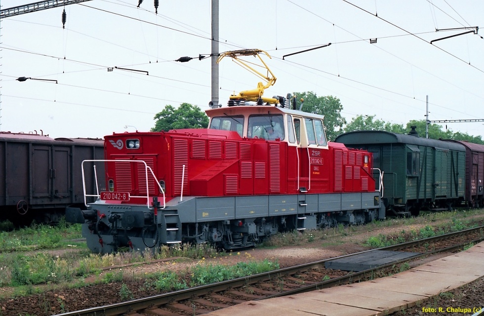 210 042-8