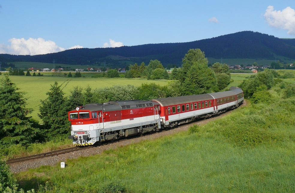 757 018-7