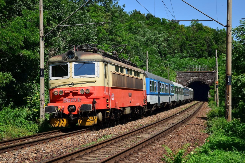 242 271-5