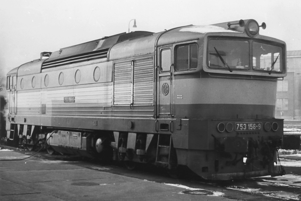 753 156-9