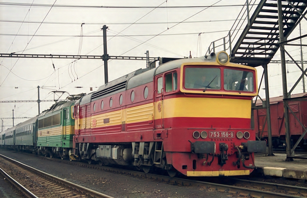 753 156-9