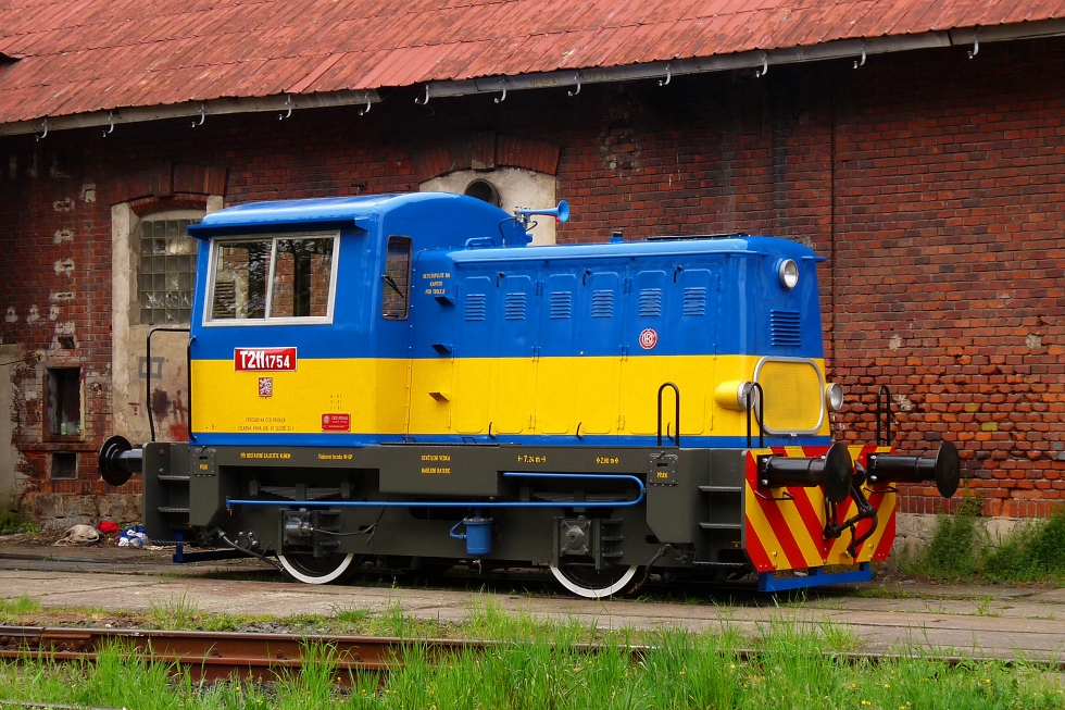 T211.1754
