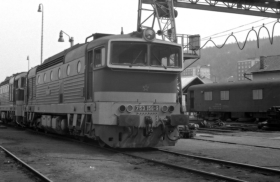 753 156-9