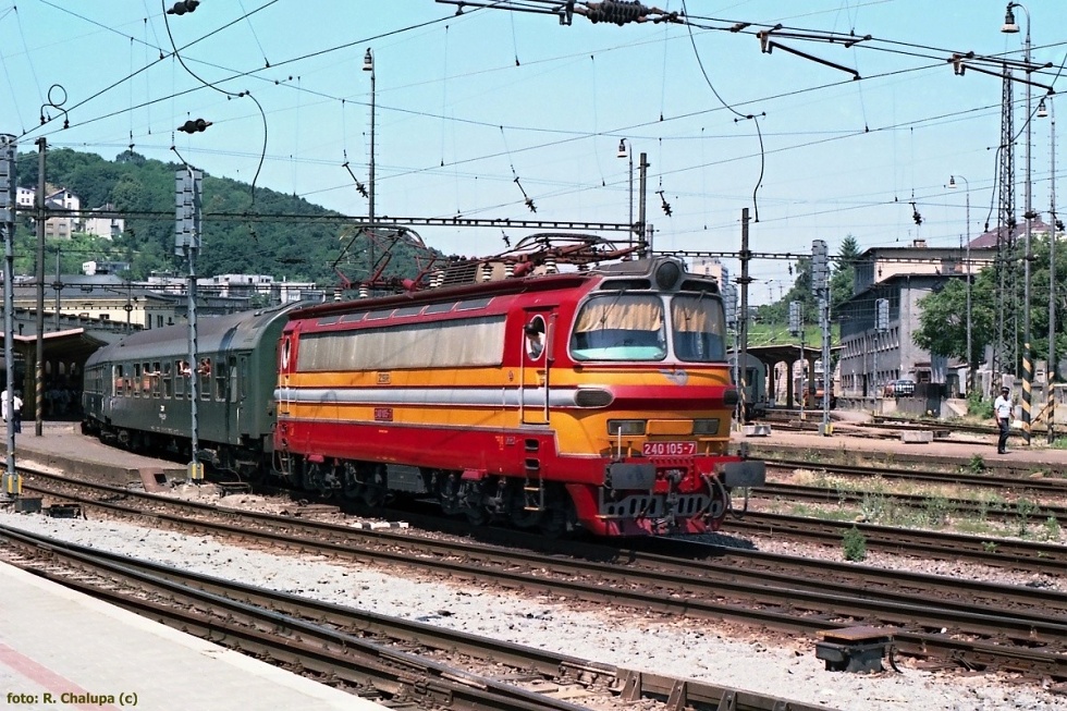 240 105-7