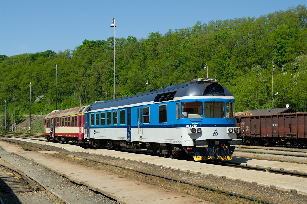 854 019-7