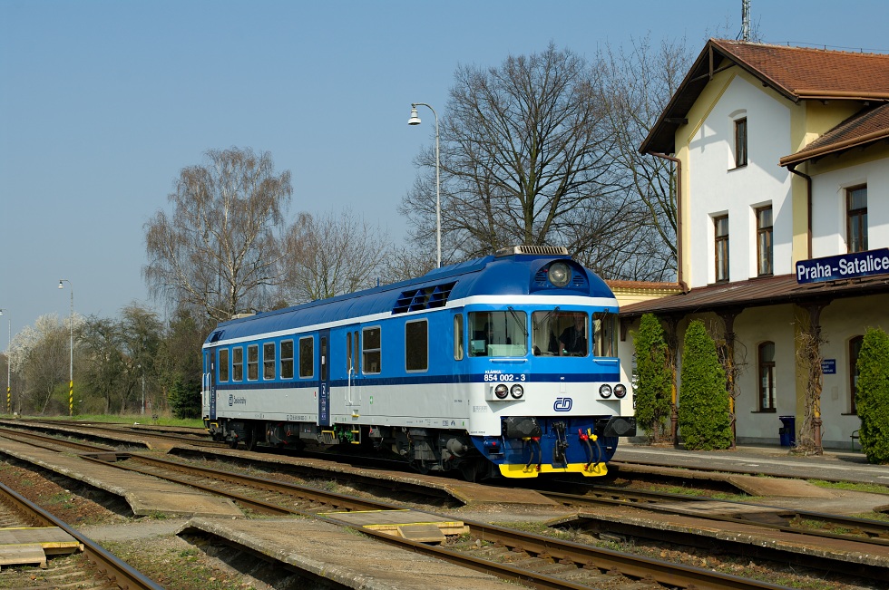 854 002-3