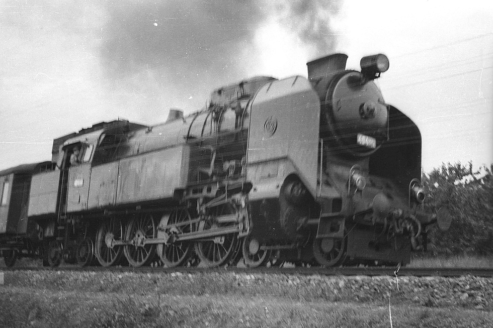 464.043