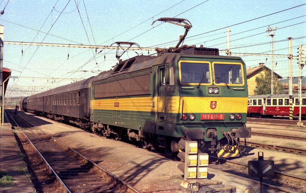 163 018-5