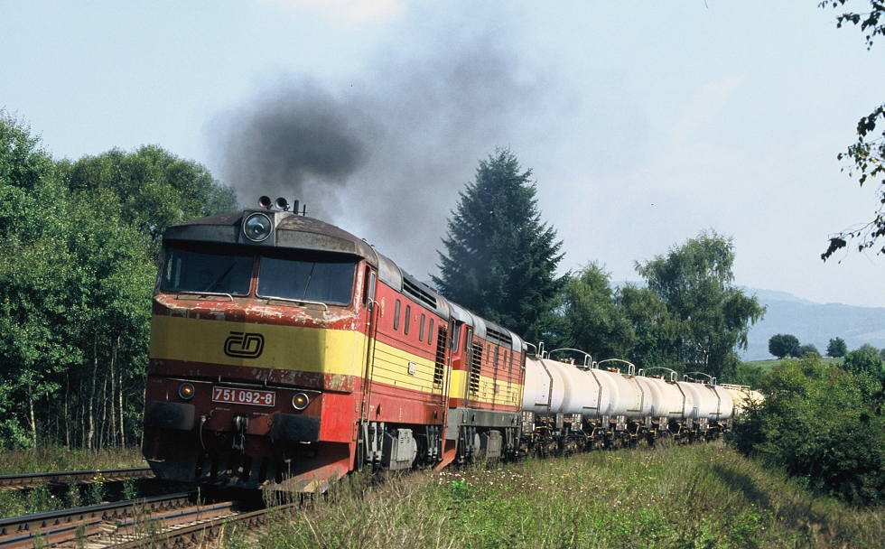 751 092-8
