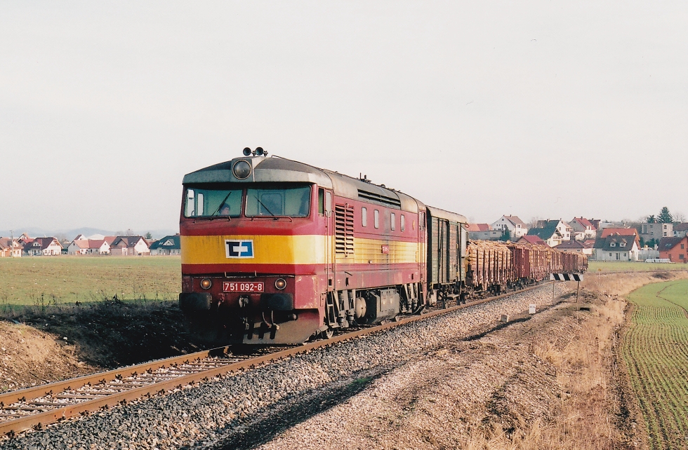 751 092-8